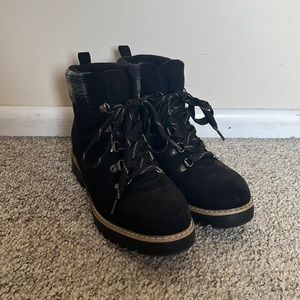 Sonoma Black Flannel Boots